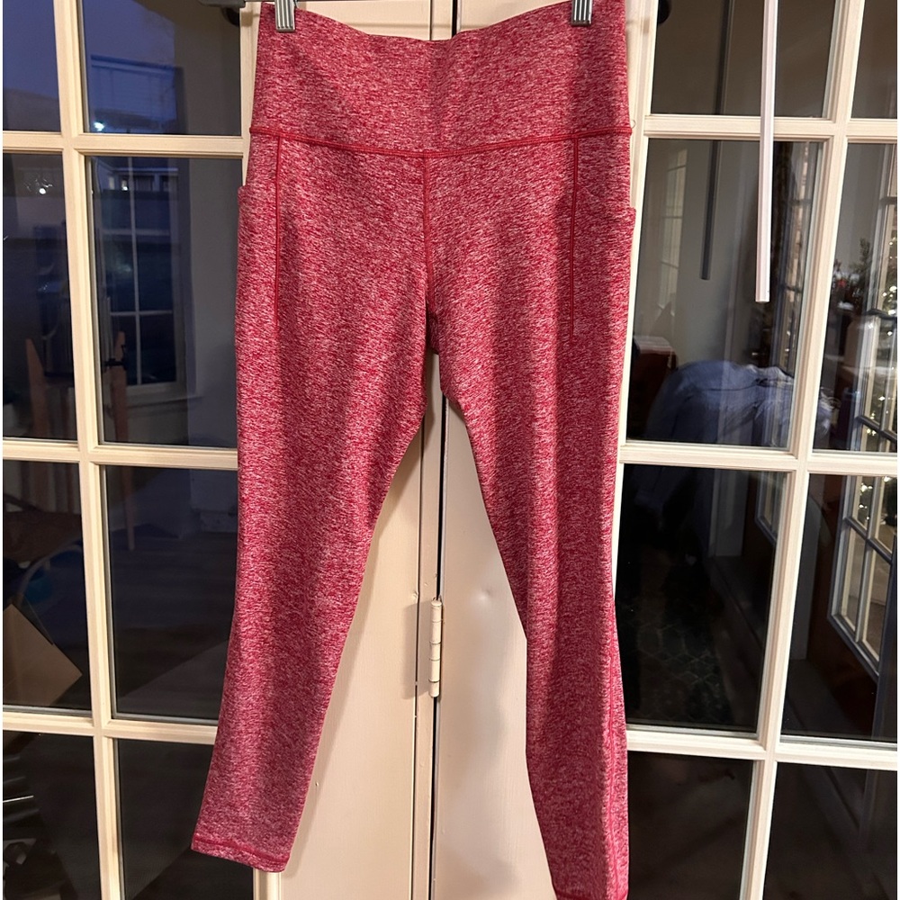 ATHLETA Salutation Stash 7/8 tight. Marked Red. Size: M. EUC. $37
